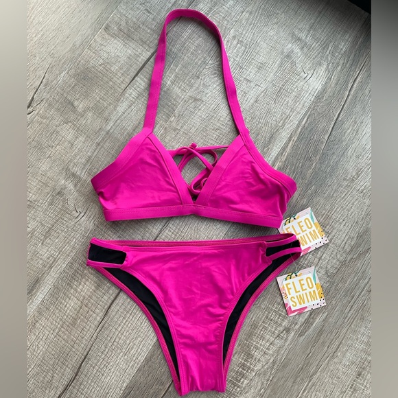NWT Fleo Bikini - Picture 1 of 2